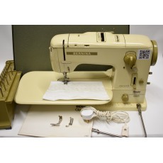 Bernina 730 Swiss-made domestic sewing machine in excellent condition